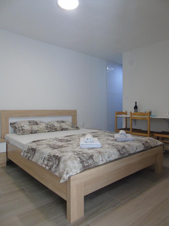 Apartments Marysol Kotor Exteriör bild